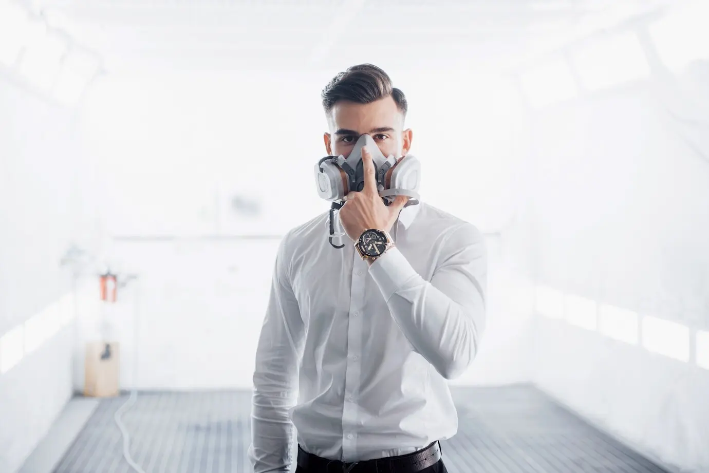 Spritzlackiermeister für die Autolackierung in der Automobilindustrie.